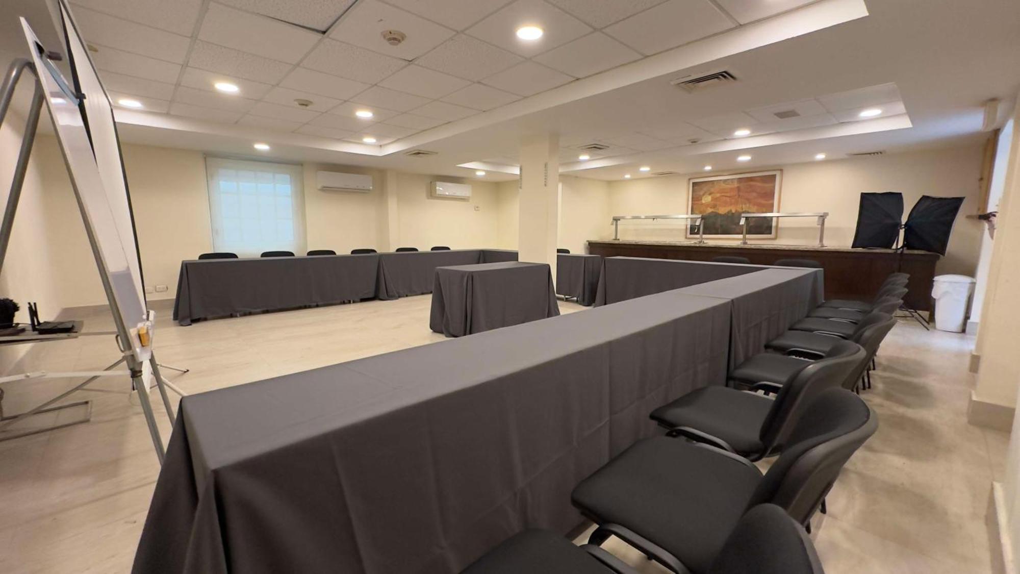 Best Western Plus Monterrey Colon Zewnętrze zdjęcie